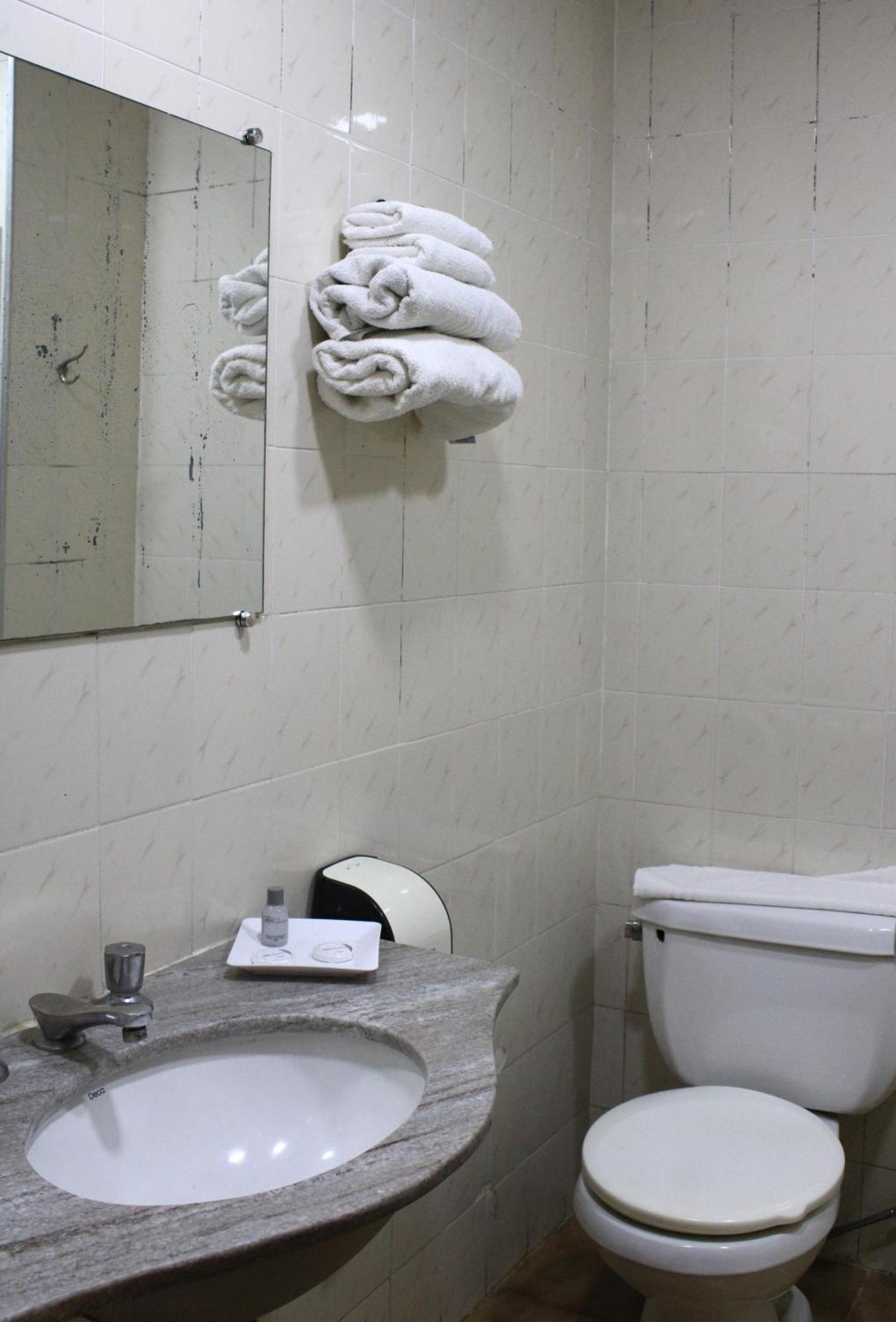 Hotel Dona Beja Araxá Стая снимка